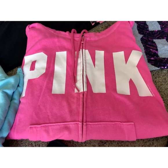 15 pc of Victoria secret - Picture 2 of 8